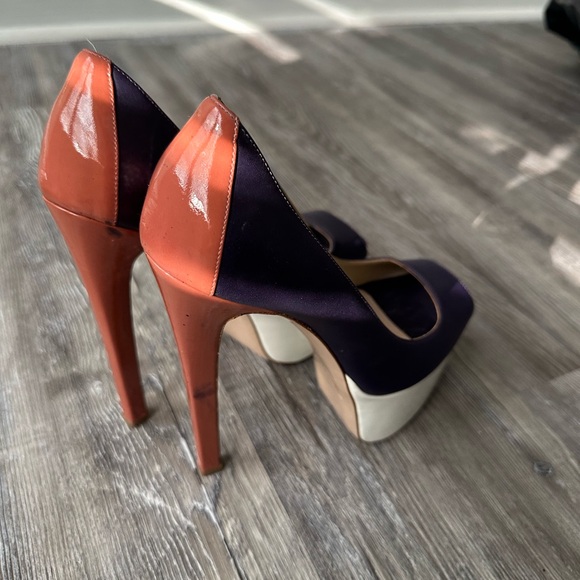 Ruthie Davis Women's Purple Peep Toe Heels - Picture 2 of 3